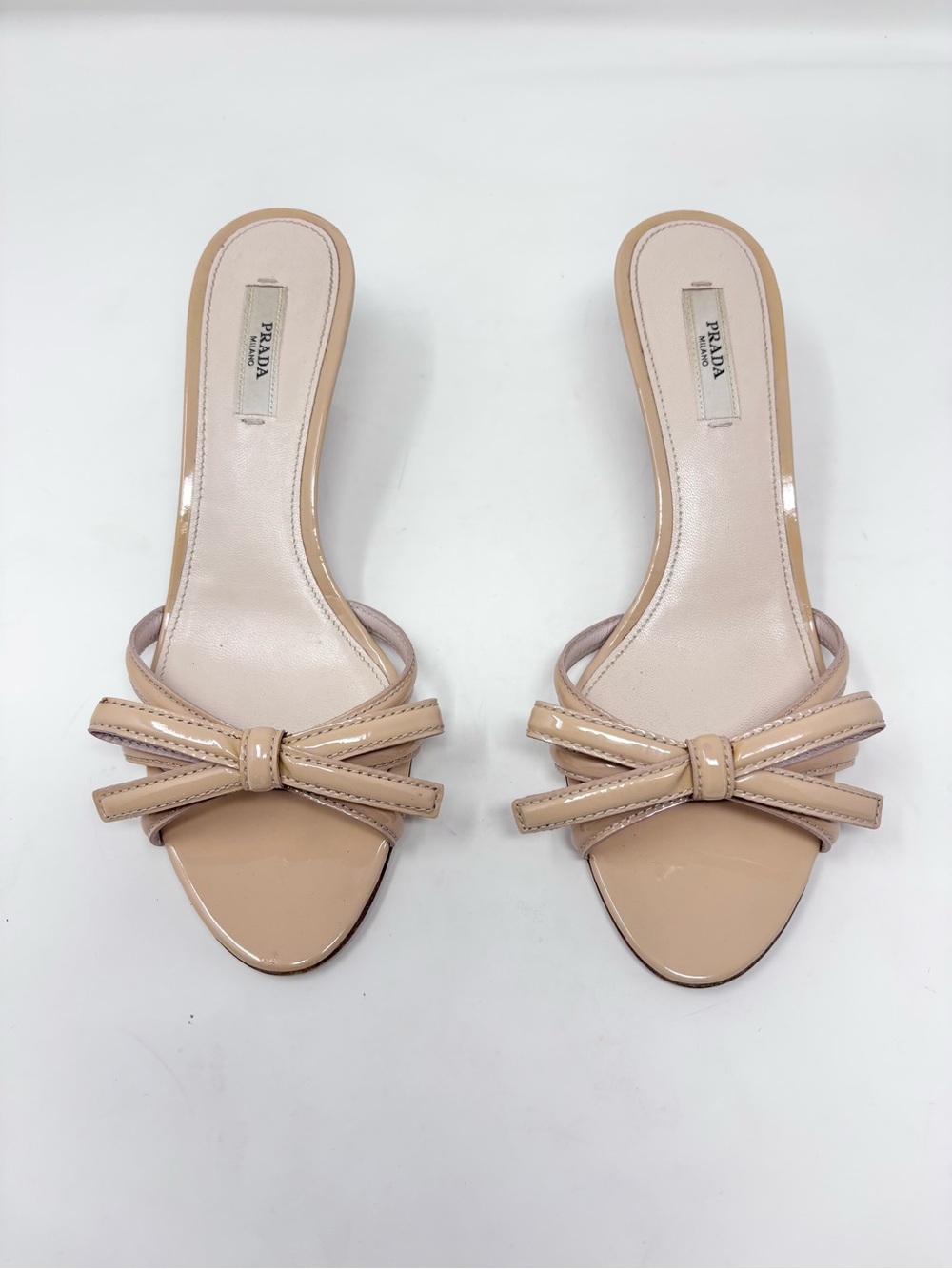 Prada Nude Tan Patent Leather Bow Sandals Vintage Kitten Heels Y2K size 36.5 EU